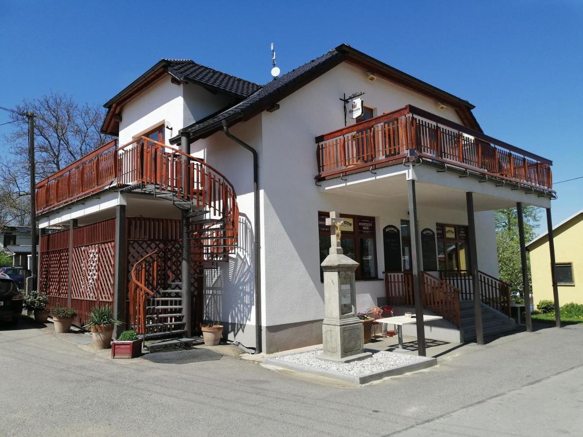 Ubytovani Kolonial Dolni Holetin Exterior photo